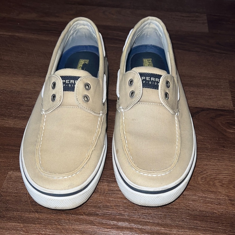 Mens Sperry boat shoes. Beige color. Size 10.5